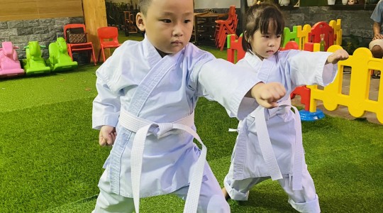 THÔNG BÁO CHIÊU SINH LỚP VÕ KARATE MẦM NON