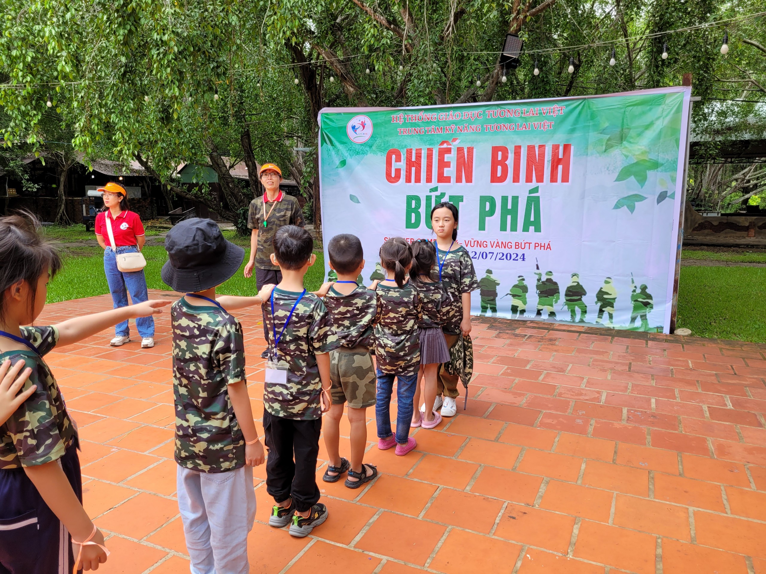 Ngoại khóa